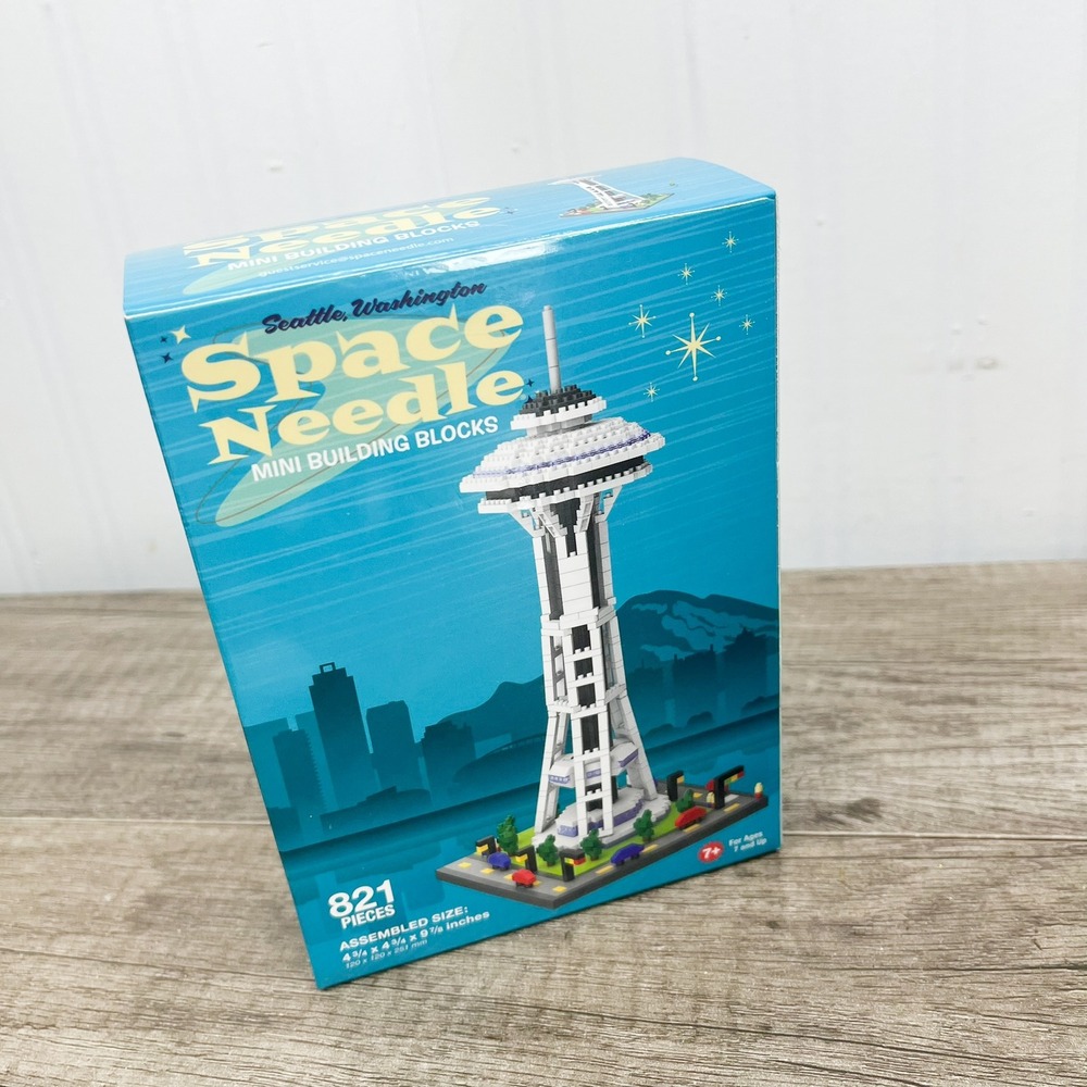 Seattle Space Needle Mini Building Blocks 821 Pieces Souvenir Model Set New